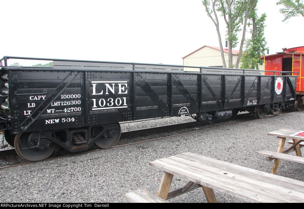 LNE 10301